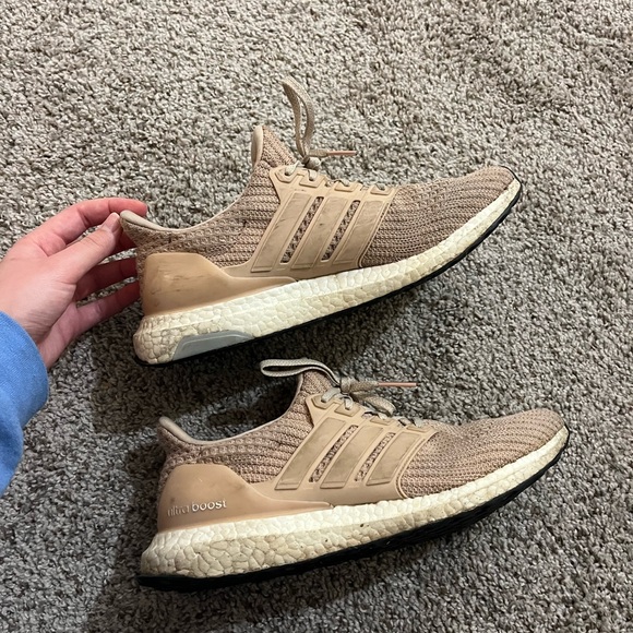 Light Pink Adidas Ultraboost - Picture 6 of 9